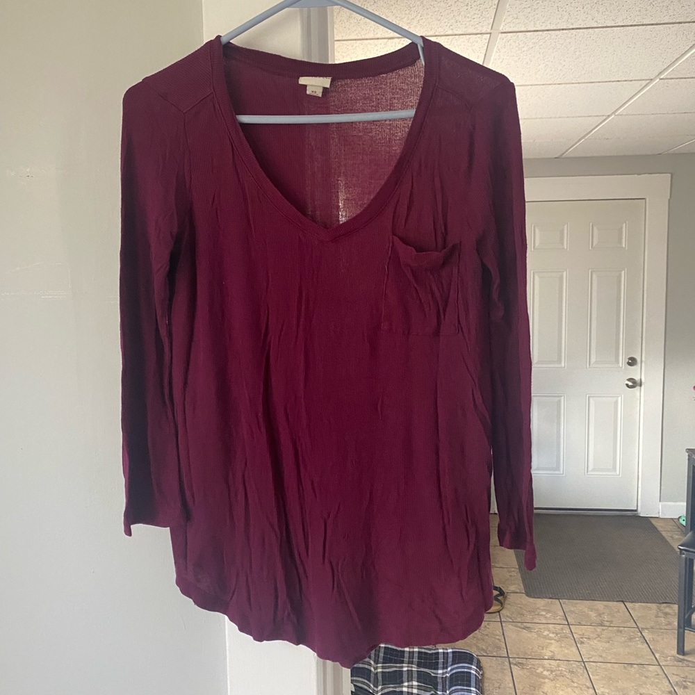 Long sleeve ribbed v-neck
